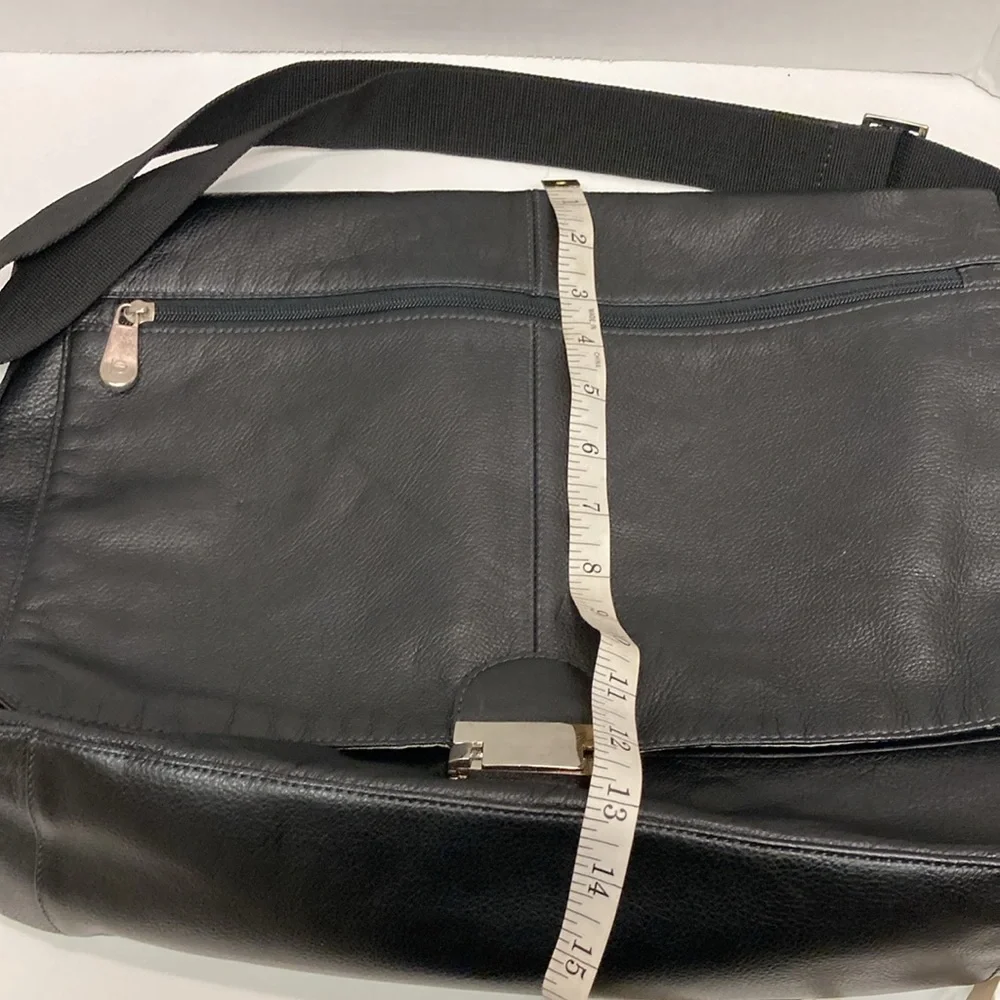 PERRY ELLIS POLFOLIO Black Leather Briefcase Messenger Bag UNISEX